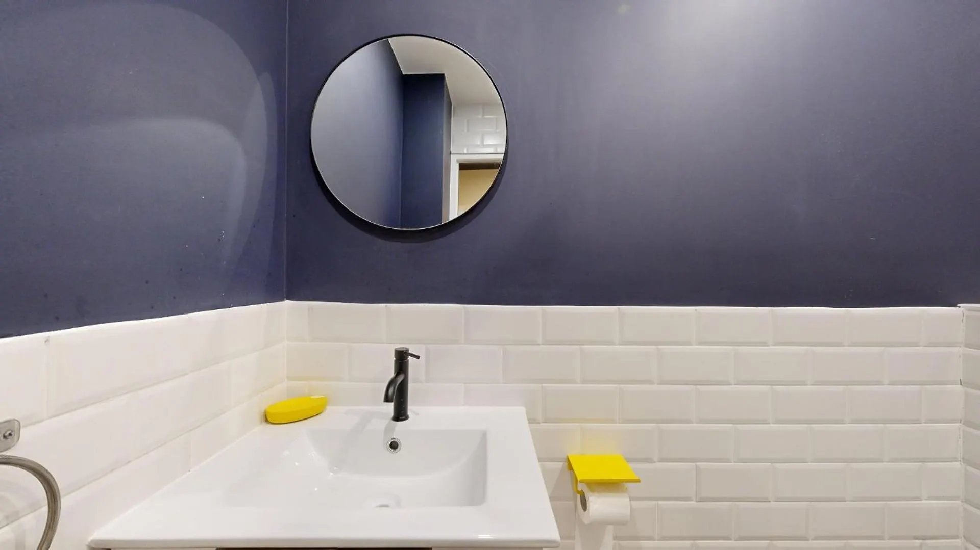 Bluestay 151- Charmant Appartement A Paris