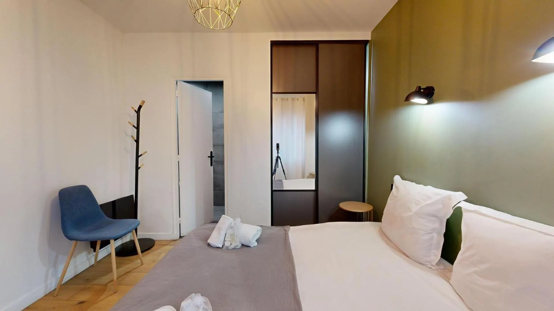 Bluestay 151- Charmant Appartement A Paris