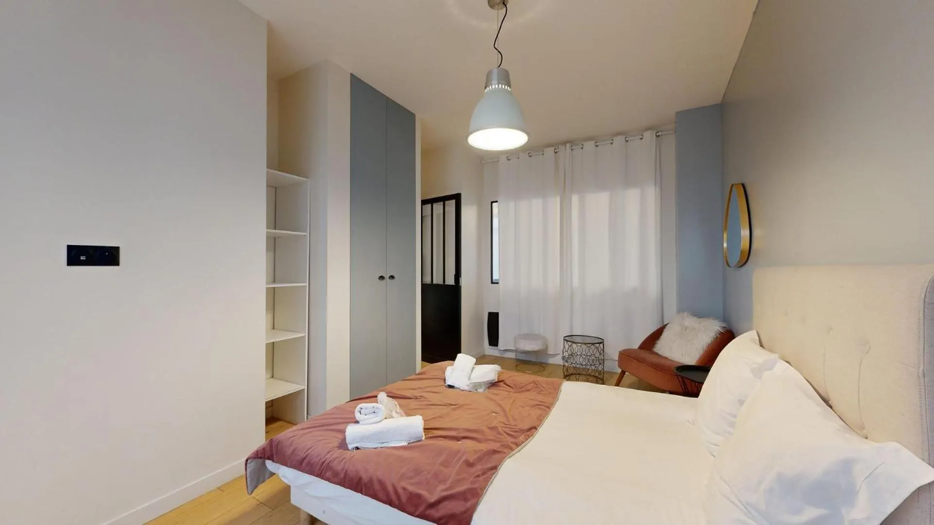 Apartment Bluestay 151- Charmant Appartement A Paris France